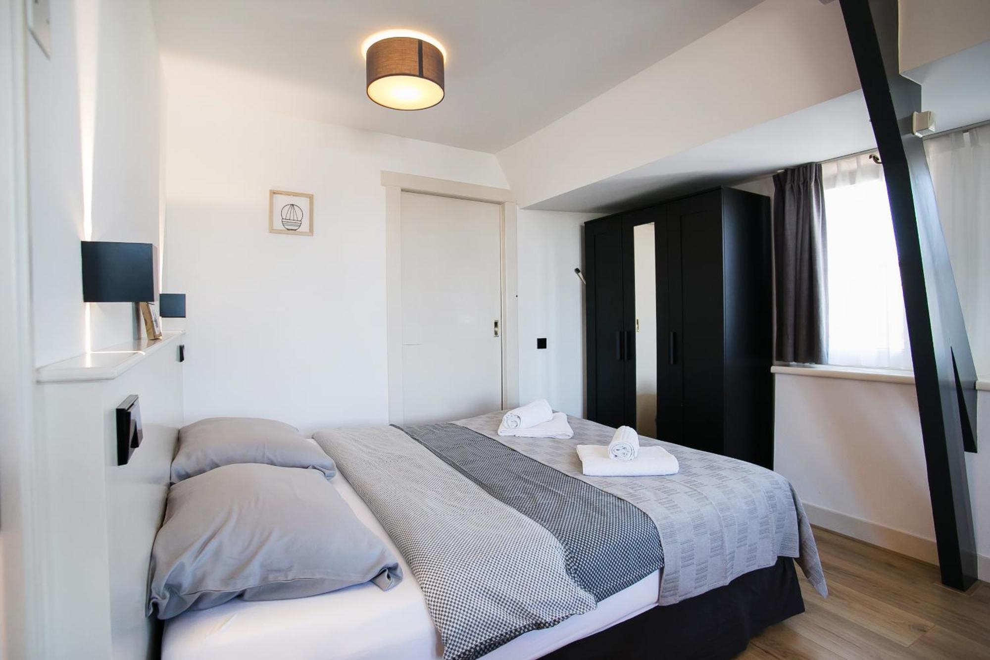 Four Star Apartments - Berkenbosch Blokstraat Гаага Номер фото