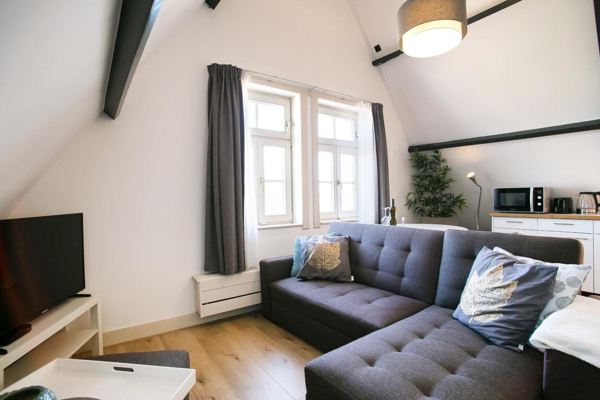 Four Star Apartments - Berkenbosch Blokstraat Гаага Номер фото